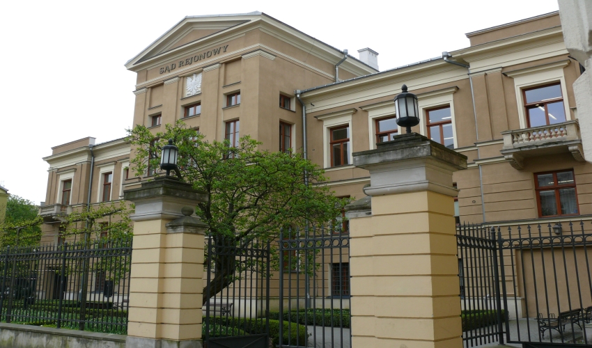 Od siedmiu miesięcy czeka  na zwrot pieniędzy z sądu w Lublinie